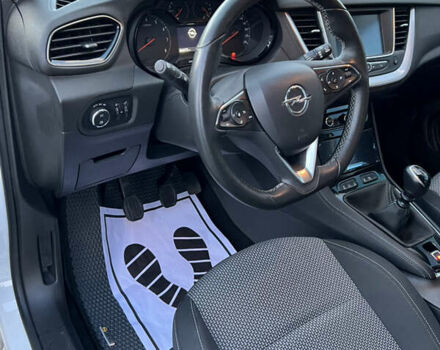 Белый Опель Grandland X, объемом двигателя 1.5 л и пробегом 47 тыс. км за 18750 $, фото 77 на Automoto.ua