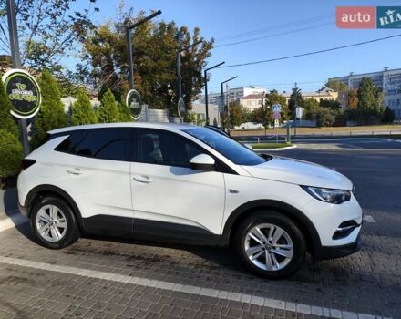 Белый Опель Grandland X, объемом двигателя 1.5 л и пробегом 94 тыс. км за 22300 $, фото 19 на Automoto.ua