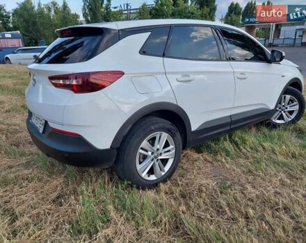 Белый Опель Grandland X, объемом двигателя 1.5 л и пробегом 155 тыс. км за 19500 $, фото 8 на Automoto.ua