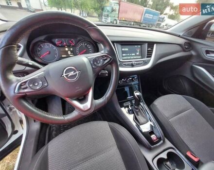 Белый Опель Grandland X, объемом двигателя 1.5 л и пробегом 155 тыс. км за 19500 $, фото 10 на Automoto.ua