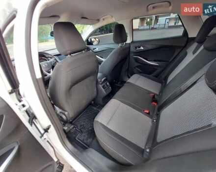 Белый Опель Grandland X, объемом двигателя 1.5 л и пробегом 155 тыс. км за 19500 $, фото 18 на Automoto.ua