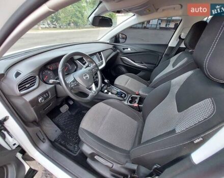 Белый Опель Grandland X, объемом двигателя 1.5 л и пробегом 155 тыс. км за 19500 $, фото 17 на Automoto.ua
