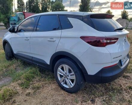 Белый Опель Grandland X, объемом двигателя 1.5 л и пробегом 155 тыс. км за 19500 $, фото 7 на Automoto.ua