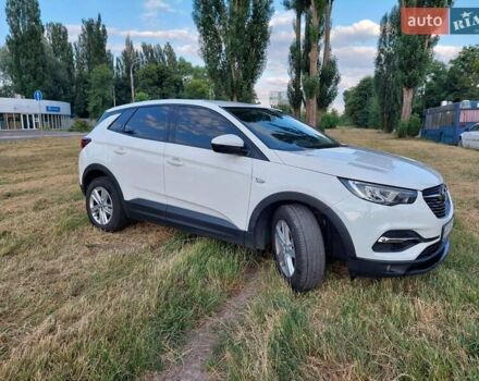 Белый Опель Grandland X, объемом двигателя 1.5 л и пробегом 155 тыс. км за 19500 $, фото 5 на Automoto.ua