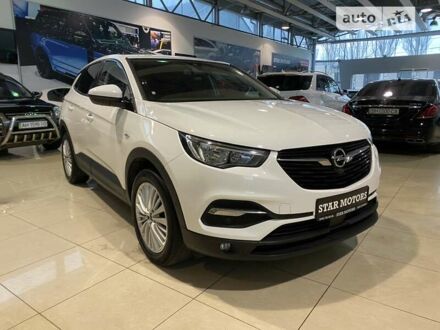 Белый Опель Grandland X, объемом двигателя 0 л и пробегом 59 тыс. км за 19500 $, фото 1 на Automoto.ua