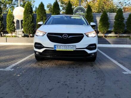 Белый Опель Grandland X, объемом двигателя 1.5 л и пробегом 94 тыс. км за 22300 $, фото 1 на Automoto.ua