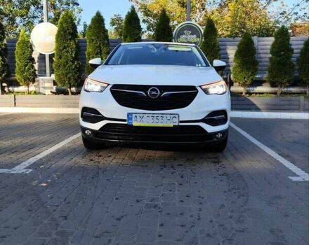 Белый Опель Grandland X, объемом двигателя 1.5 л и пробегом 94 тыс. км за 22300 $, фото 1 на Automoto.ua