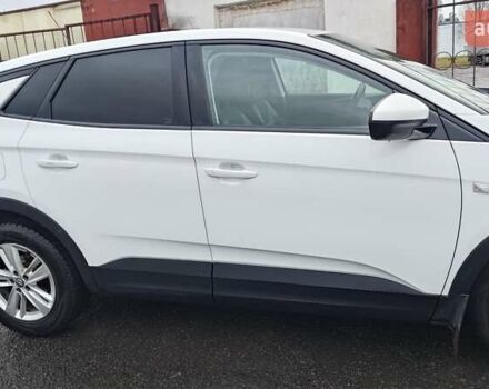 Белый Опель Grandland X, объемом двигателя 1.5 л и пробегом 54 тыс. км за 18404 $, фото 1 на Automoto.ua