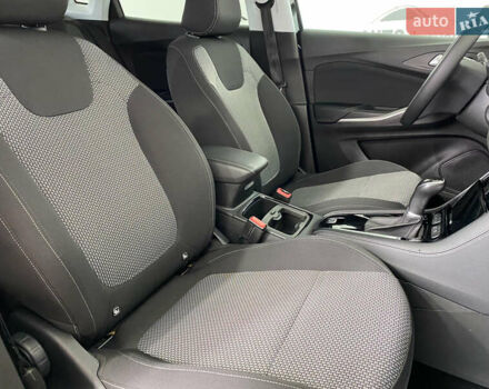 Черный Опель Grandland X, объемом двигателя 1.5 л и пробегом 197 тыс. км за 17750 $, фото 7 на Automoto.ua