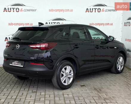 Черный Опель Grandland X, объемом двигателя 1.5 л и пробегом 197 тыс. км за 17750 $, фото 2 на Automoto.ua