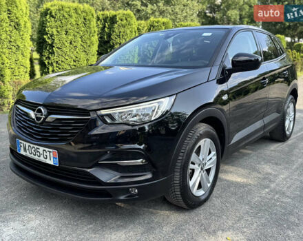 Чорний Опель Grandland X, об'ємом двигуна 1.5 л та пробігом 152 тис. км за 16400 $, фото 4 на Automoto.ua