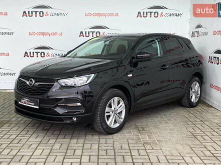 Черный Опель Grandland X, объемом двигателя 1.5 л и пробегом 197 тыс. км за 17750 $, фото 1 на Automoto.ua