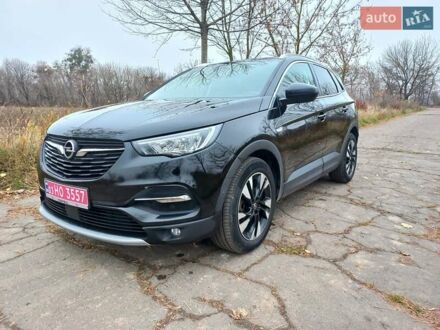 Черный Опель Grandland X, объемом двигателя 1.5 л и пробегом 215 тыс. км за 15800 $, фото 1 на Automoto.ua