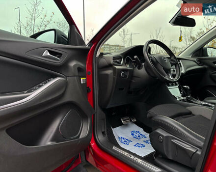 Красный Опель Grandland X, объемом двигателя 1.5 л и пробегом 79 тыс. км за 19000 $, фото 19 на Automoto.ua