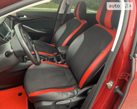 Красный Опель Grandland X, объемом двигателя 1.5 л и пробегом 103 тыс. км за 18500 $, фото 9 на Automoto.ua