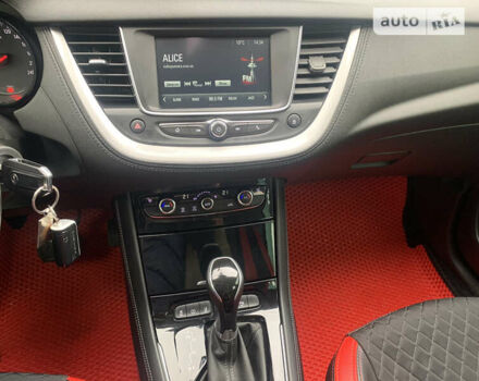 Красный Опель Grandland X, объемом двигателя 1.5 л и пробегом 103 тыс. км за 18500 $, фото 12 на Automoto.ua