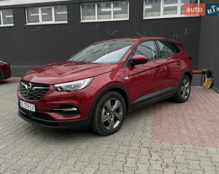 Красный Опель Grandland X, объемом двигателя 1.6 л и пробегом 53 тыс. км за 26450 $, фото 4 на Automoto.ua
