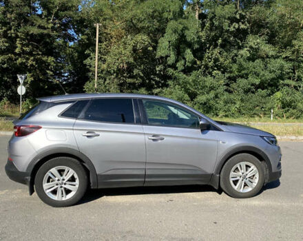 Серый Опель Grandland X, объемом двигателя 1.5 л и пробегом 173 тыс. км за 17500 $, фото 9 на Automoto.ua