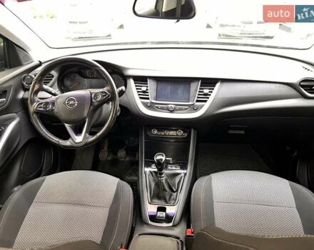 Серый Опель Grandland X, объемом двигателя 1.5 л и пробегом 58 тыс. км за 18000 $, фото 10 на Automoto.ua