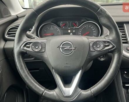 Сірий Опель Grandland X, об'ємом двигуна 1.5 л та пробігом 75 тис. км за 18615 $, фото 12 на Automoto.ua
