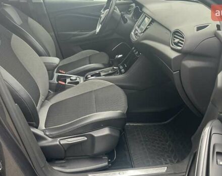 Сірий Опель Grandland X, об'ємом двигуна 1.5 л та пробігом 75 тис. км за 18615 $, фото 5 на Automoto.ua