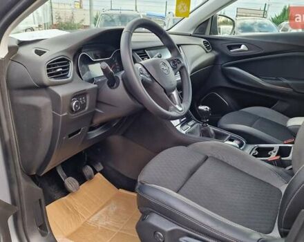 Сірий Опель Grandland X, об'ємом двигуна 1.5 л та пробігом 212 тис. км за 21900 $, фото 5 на Automoto.ua