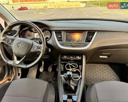 Серый Опель Grandland X, объемом двигателя 1.5 л и пробегом 89 тыс. км за 18600 $, фото 9 на Automoto.ua