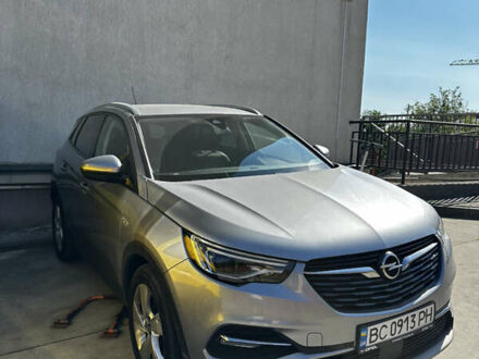Сірий Опель Grandland X, об'ємом двигуна 1.5 л та пробігом 74 тис. км за 25000 $, фото 1 на Automoto.ua