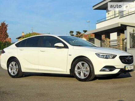 Опель Insignia Grand Sport 2018 у Хмельницькому на Automoto.ua Білий Опель Insignia Grand Sport, об'ємом двигуна 1.6 л та пробігом 11 тис. км за 23000 $, фото 1 на Automoto.ua