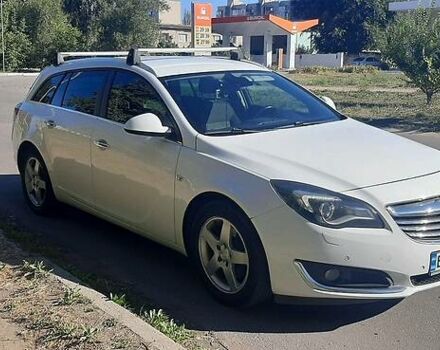 Белый Опель Insignia Sports Tourer, объемом двигателя 2 л и пробегом 320 тыс. км за 7999 $, фото 2 на Automoto.ua