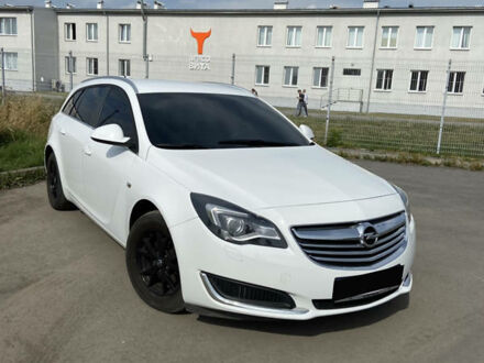 Опель Insignia Sports Tourer 2014 в Бердичеве на Automoto.ua Белый Опель Insignia Sports Tourer, объемом двигателя 2 л и пробегом 146 тыс. км за 9200 $, фото 1 на Automoto.ua