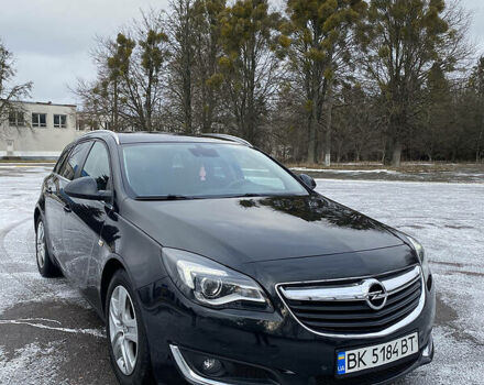 Чорний Опель Insignia Sports Tourer, об'ємом двигуна 2 л та пробігом 220 тис. км за 7500 $, фото 1 на Automoto.ua