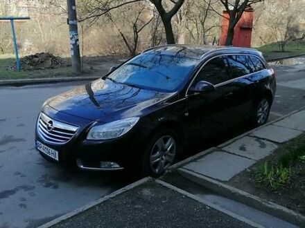 Опель Insignia Sports Tourer 2012 у Запоріжжя на Automoto.ua Коричневий Опель Insignia Sports Tourer, об'ємом двигуна 2.02 л та пробігом 202 тис. км за 9000 $, фото 1 на Automoto.ua