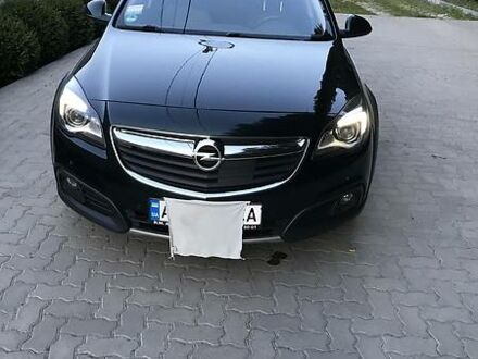 Зелений Опель Insignia Sports Tourer, об'ємом двигуна 2 л та пробігом 154 тис. км за 14599 $, фото 1 на Automoto.ua