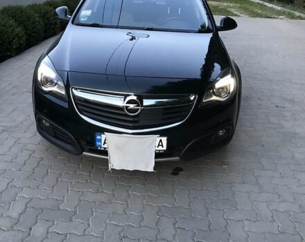 Зеленый Опель Insignia Sports Tourer, объемом двигателя 2 л и пробегом 154 тыс. км за 11499 $, фото 1 на Automoto.ua