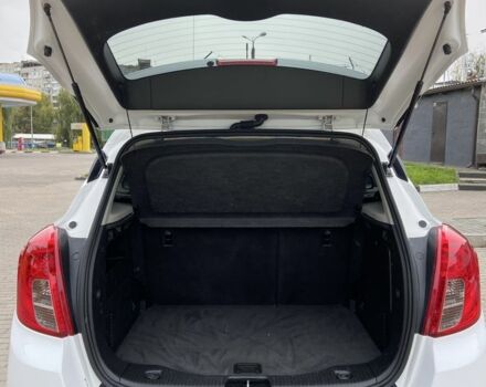 Белый Опель Mokka, объемом двигателя 1.4 л и пробегом 140 тыс. км за 10800 $, фото 4 на Automoto.ua