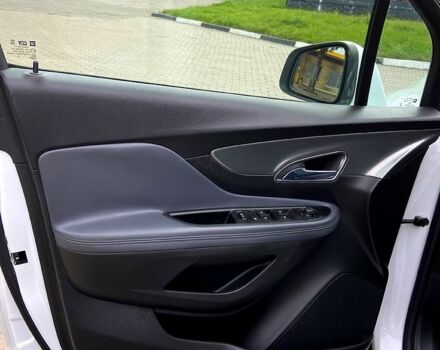 Белый Опель Mokka, объемом двигателя 1.4 л и пробегом 140 тыс. км за 11000 $, фото 10 на Automoto.ua