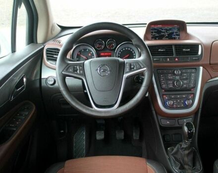 Білий Опель Mokka, об'ємом двигуна 1.6 л та пробігом 122 тис. км за 8600 $, фото 17 на Automoto.ua