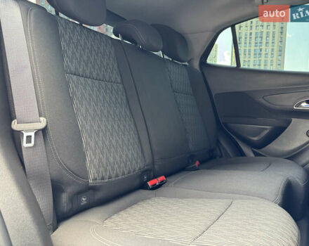 Білий Опель Mokka, об'ємом двигуна 1.6 л та пробігом 128 тис. км за 9700 $, фото 28 на Automoto.ua