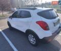 Белый Опель Mokka, объемом двигателя 1.6 л и пробегом 127 тыс. км за 10200 $, фото 5 на Automoto.ua