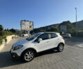 Белый Опель Mokka, объемом двигателя 1.4 л и пробегом 101 тыс. км за 15000 $, фото 2 на Automoto.ua