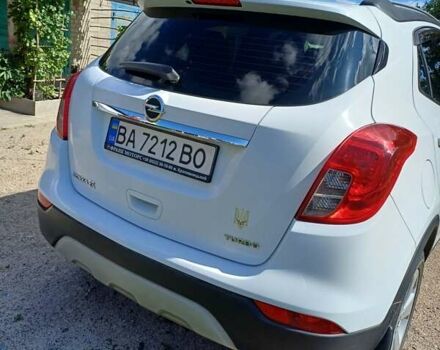 Белый Опель Mokka, объемом двигателя 1.36 л и пробегом 25 тыс. км за 18500 $, фото 2 на Automoto.ua