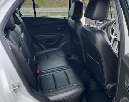 Белый Опель Mokka, объемом двигателя 1.6 л и пробегом 102 тыс. км за 12900 $, фото 8 на Automoto.ua