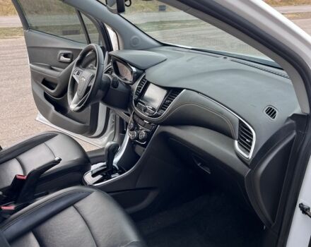 Белый Опель Mokka, объемом двигателя 1.6 л и пробегом 102 тыс. км за 12900 $, фото 7 на Automoto.ua