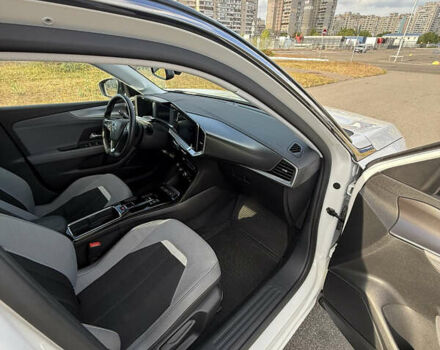Білий Опель Mokka, об'ємом двигуна 1.2 л та пробігом 19 тис. км за 20000 $, фото 16 на Automoto.ua