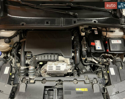 Білий Опель Mokka, об'ємом двигуна 1.2 л та пробігом 73 тис. км за 22222 $, фото 7 на Automoto.ua