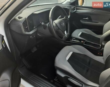 Белый Опель Mokka, объемом двигателя 1.2 л и пробегом 75 тыс. км за 18200 $, фото 6 на Automoto.ua