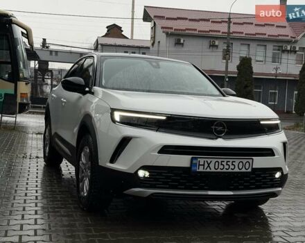 Белый Опель Mokka, объемом двигателя 1.2 л и пробегом 23 тыс. км за 18000 $, фото 1 на Automoto.ua