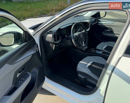 Белый Опель Mokka, объемом двигателя 1.2 л и пробегом 33 тыс. км за 18800 $, фото 18 на Automoto.ua
