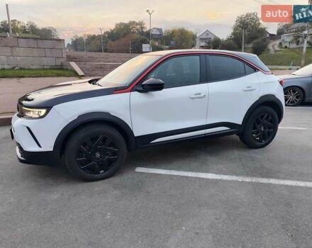 Белый Опель Mokka, объемом двигателя 1.2 л и пробегом 50 тыс. км за 20500 $, фото 2 на Automoto.ua